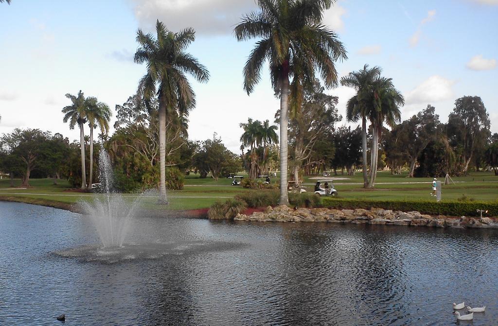 Hollywood Beach Golf Resort Esterno foto