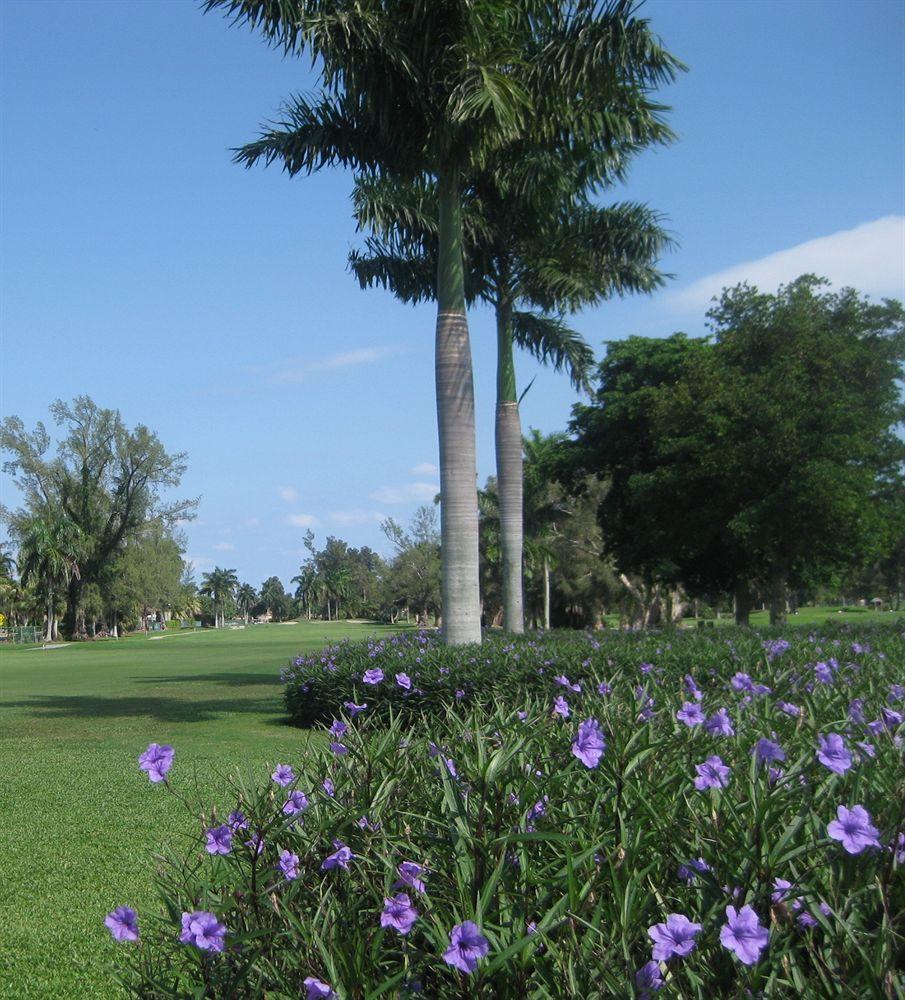 Hollywood Beach Golf Resort Esterno foto